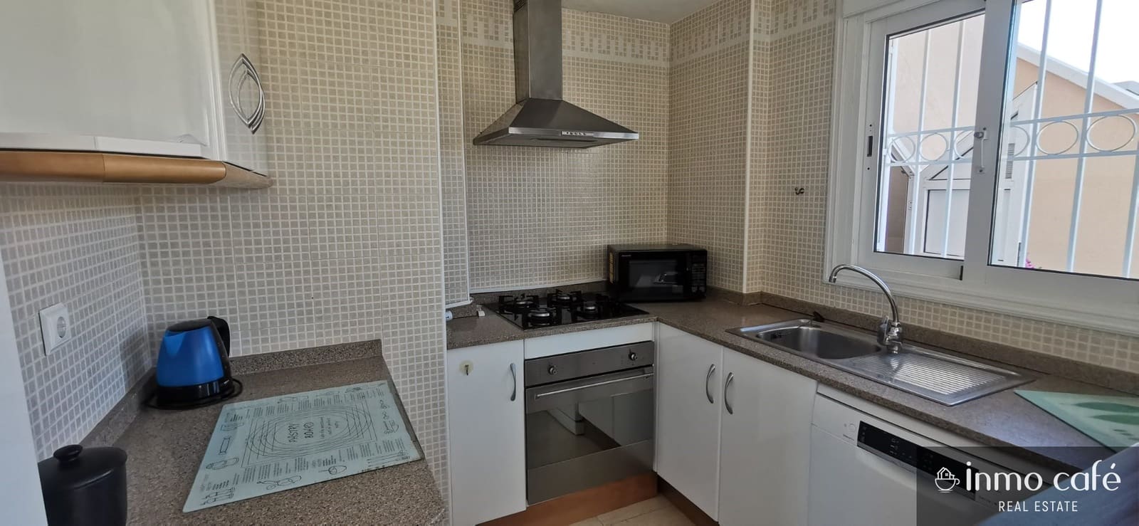 Chalet de 3 habitaciones en San Fulgencio en venta con piscina garaje - 375.000 € (Ref: 9438140)