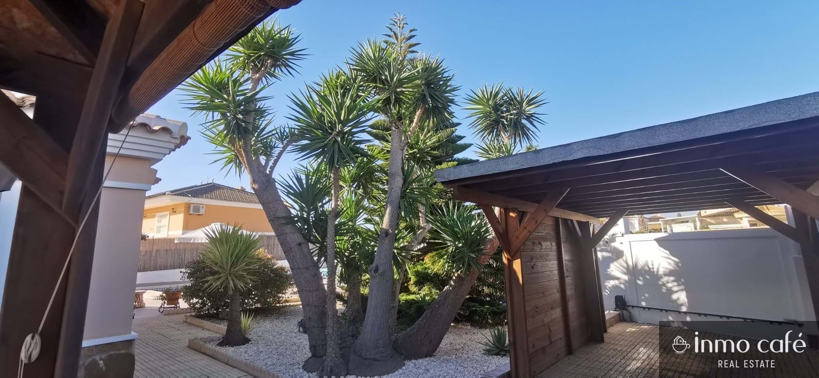 Chalet de 3 habitaciones en San Fulgencio en venta con piscina garaje - 375.000 € (Ref: 9438140)