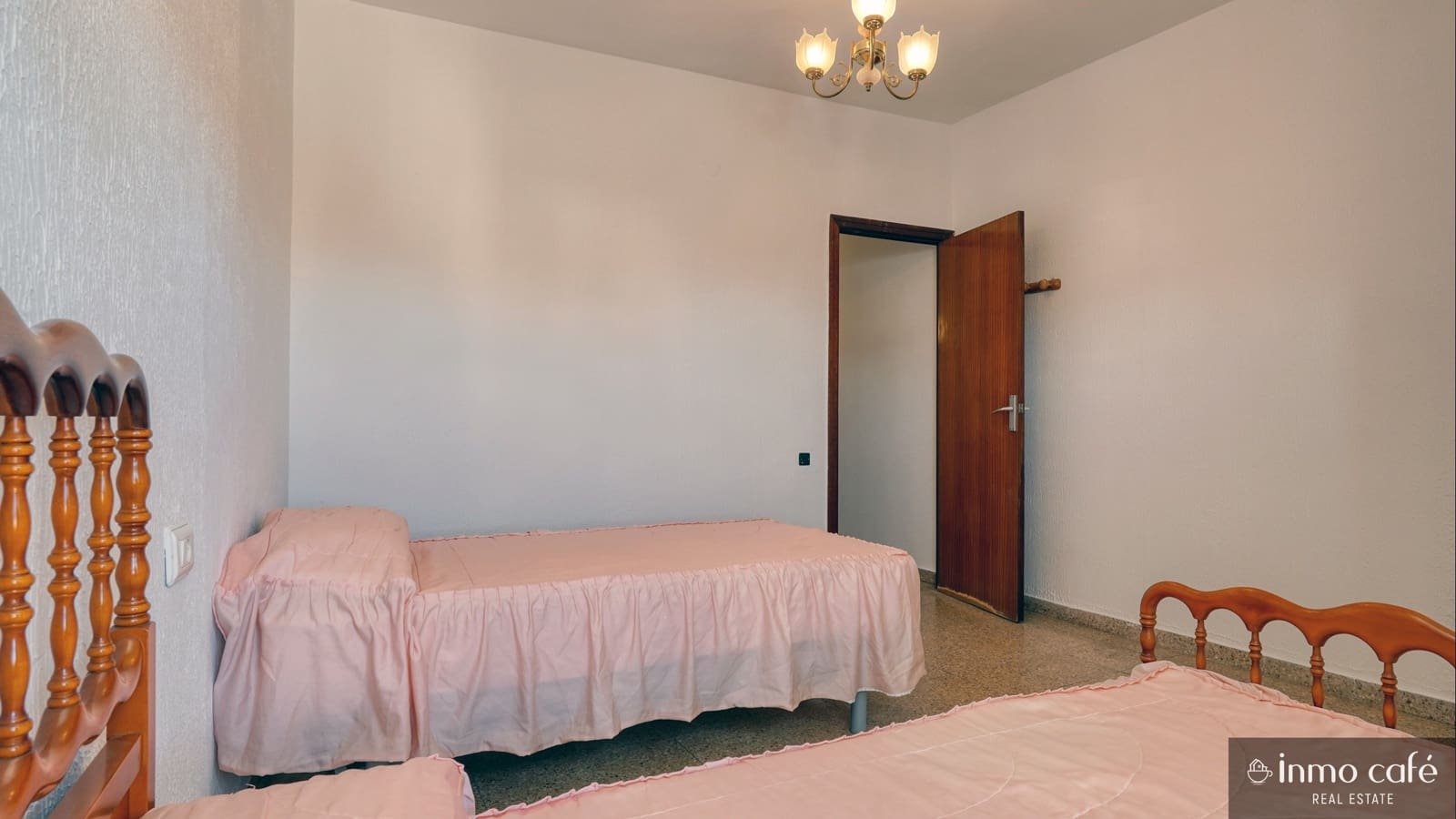 3 bedroom Apartment for rent in L'Alcudia de Crespins - € 650 (Ref: 9539712)