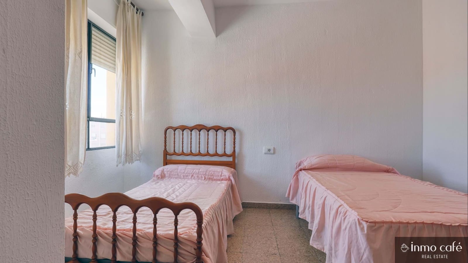 3 bedroom Apartment for rent in L'Alcudia de Crespins - € 650 (Ref: 9539712)