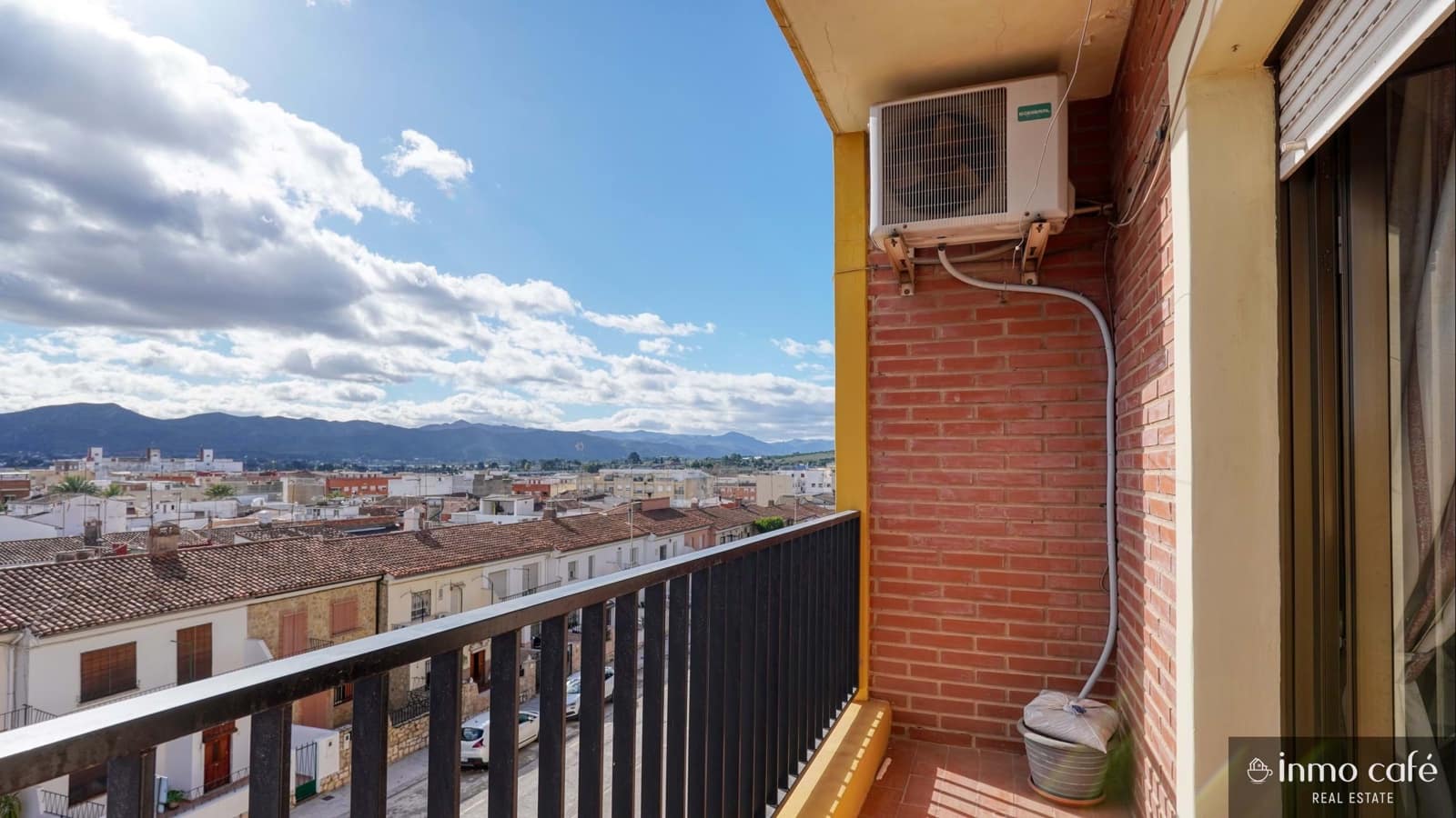 3 bedroom Apartment for rent in L'Alcudia de Crespins - € 650 (Ref: 9539712)