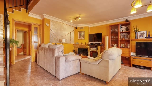 4 soveværelse Byhus til salg i Canals med garage - € 200.000 (Ref: 9547202)