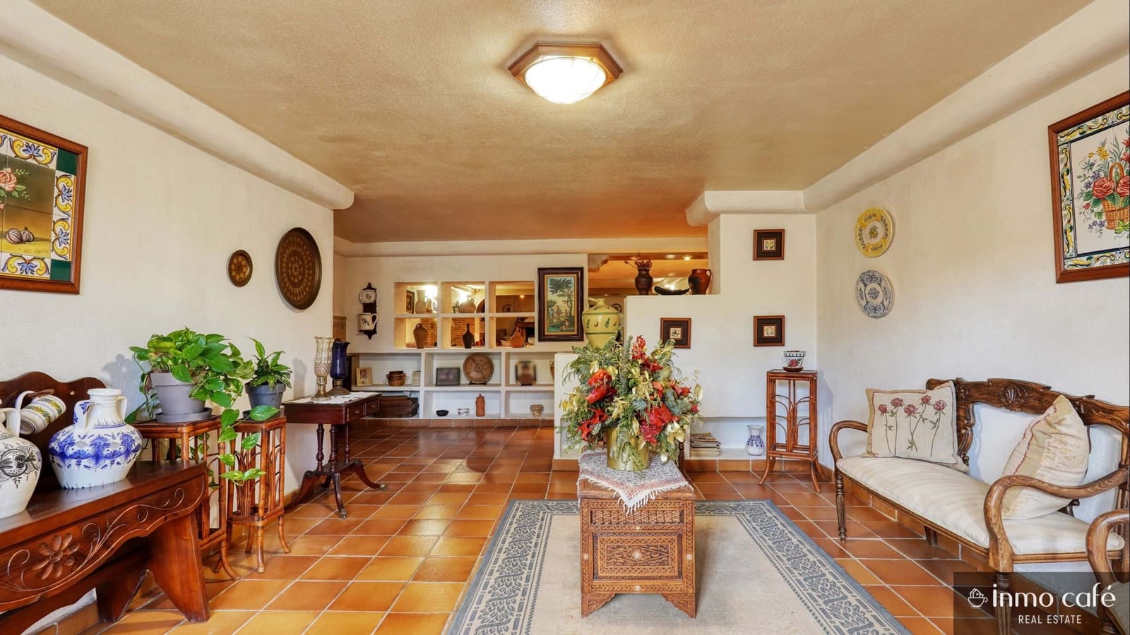 7 bedroom Villa for sale in Canals with garage - € 467,000 (Ref: 9560705)