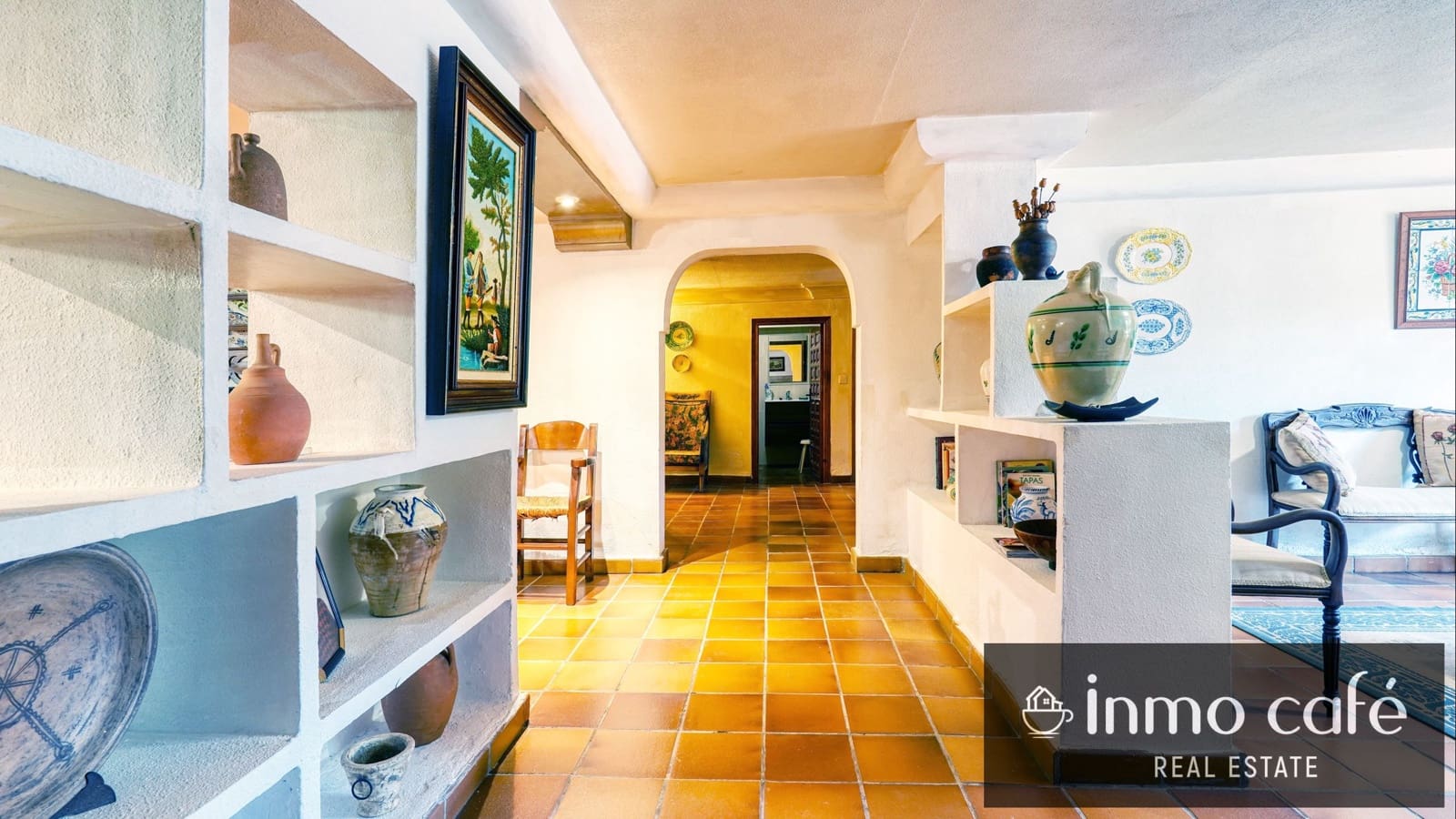 7 bedroom Villa for sale in Canals with garage - € 400,000 (Ref: 9560705)