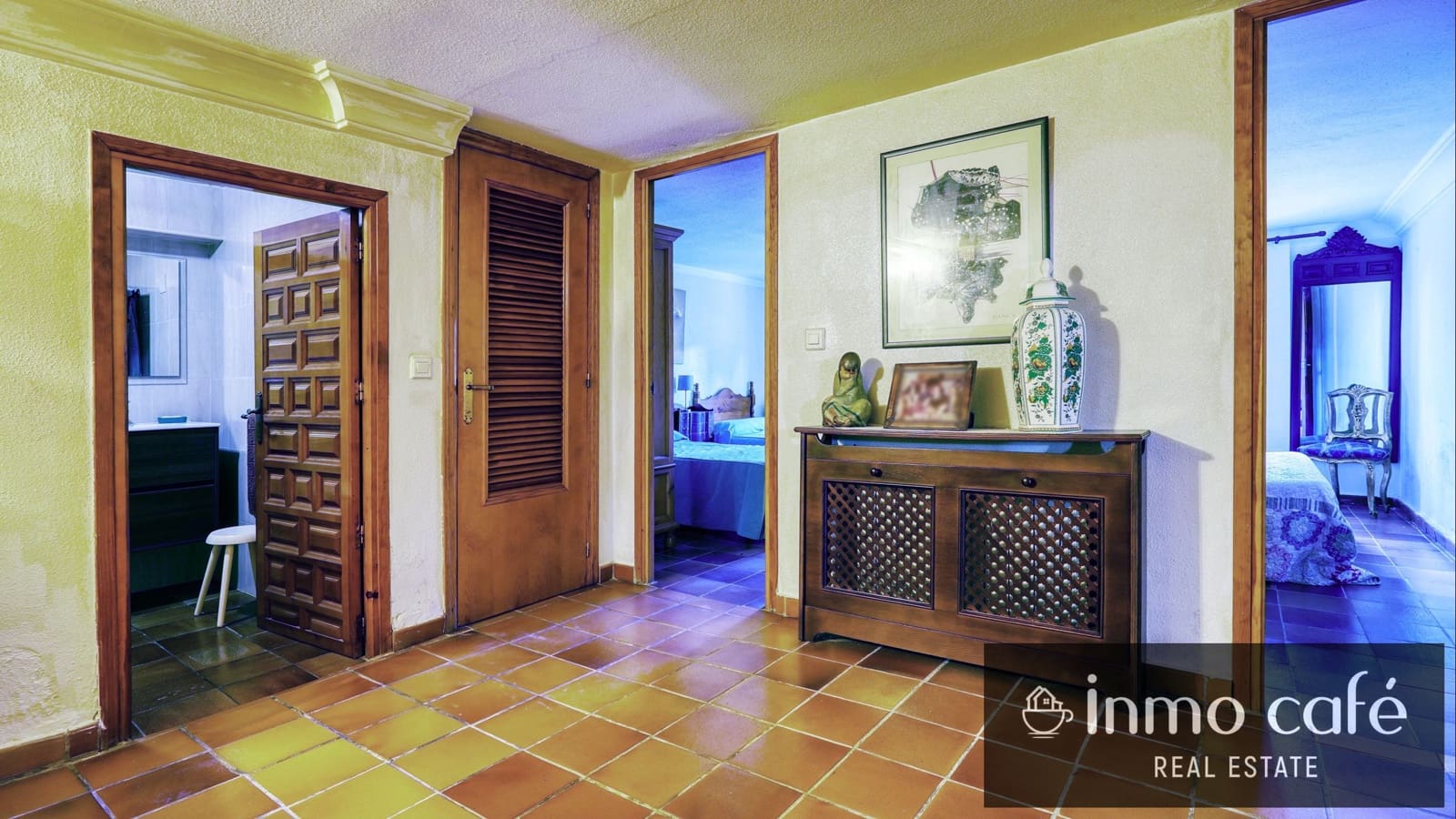 7 bedroom Villa for sale in Canals with garage - € 400,000 (Ref: 9560705)
