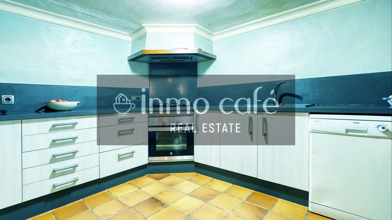 7 soveværelse Villa til salg i Canals med garage - € 380.000 (Ref: 9560705)