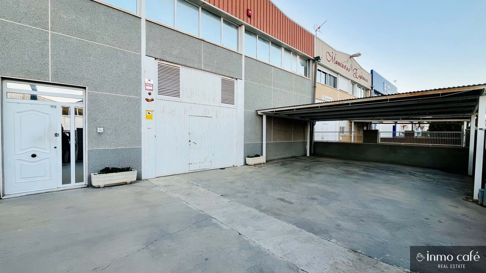 Local Commercial à vendre à Villena avec garage - 399 000 € (Ref: 9606521)