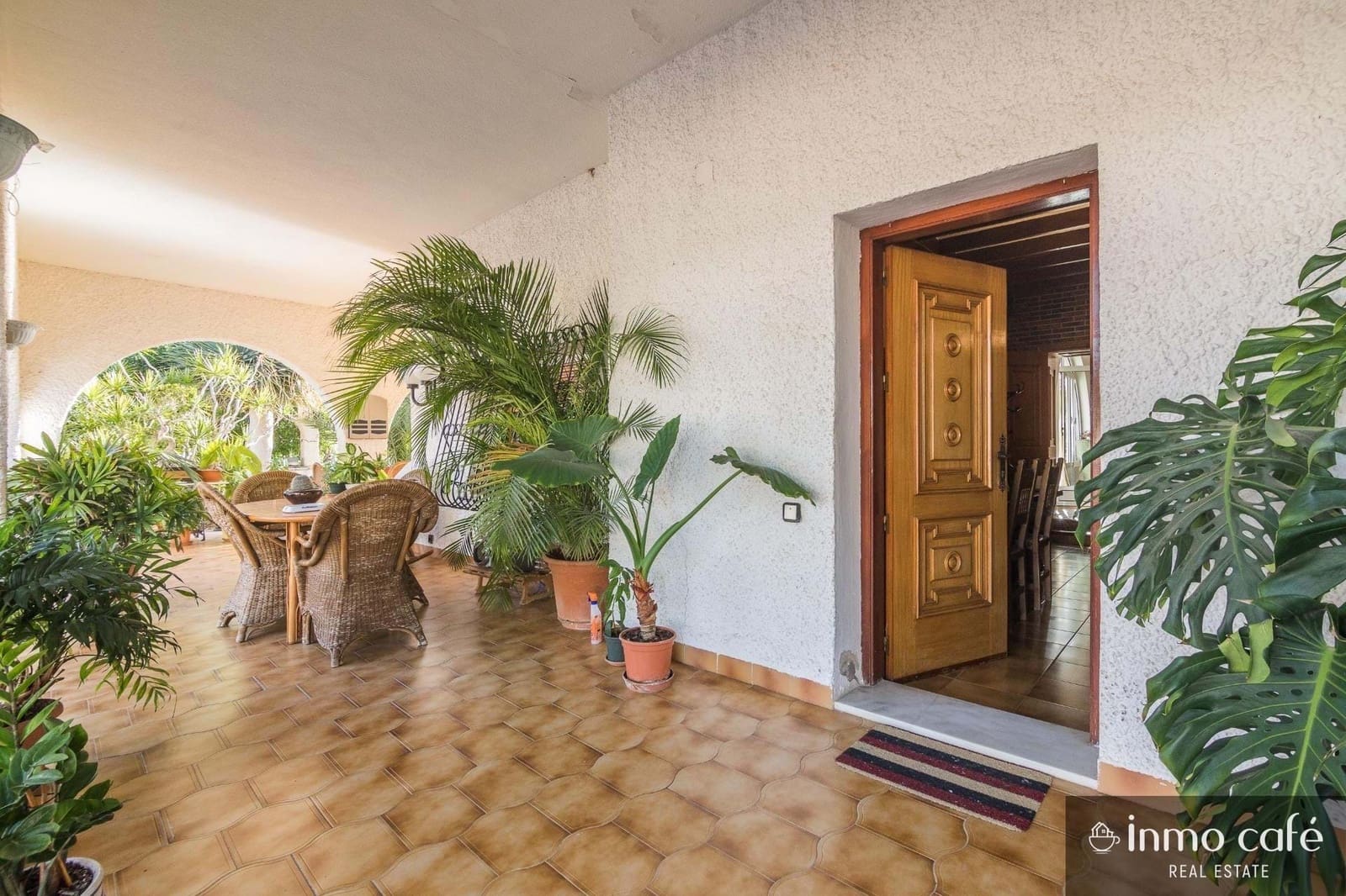 5 bedroom Villa for sale in Elche / Elx - € 448,000 (Ref: 9617903)