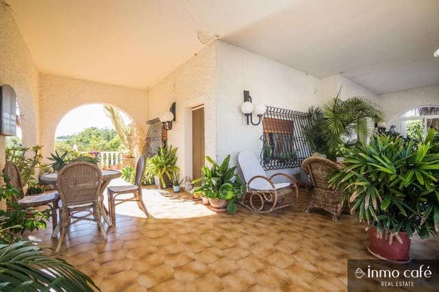 Chalet de 5 habitaciones en Elche / Elx en venta - 448.000 € (Ref: 9617903)