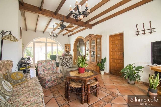 Chalet de 5 habitaciones en Elche / Elx en venta - 448.000 € (Ref: 9617903)