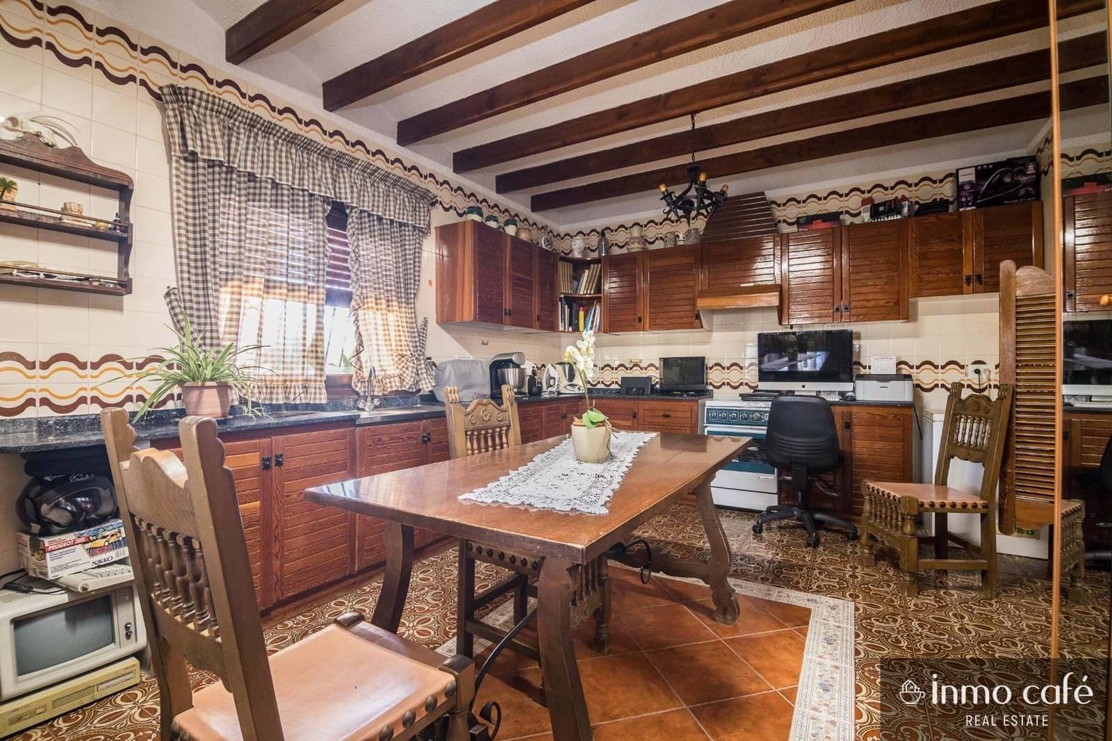 5 bedroom Villa for sale in Elche / Elx - € 448,000 (Ref: 9617903)