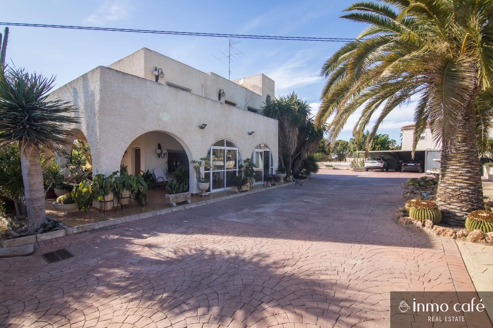 5 bedroom Villa for sale in Elche / Elx - € 448,000 (Ref: 9617903)