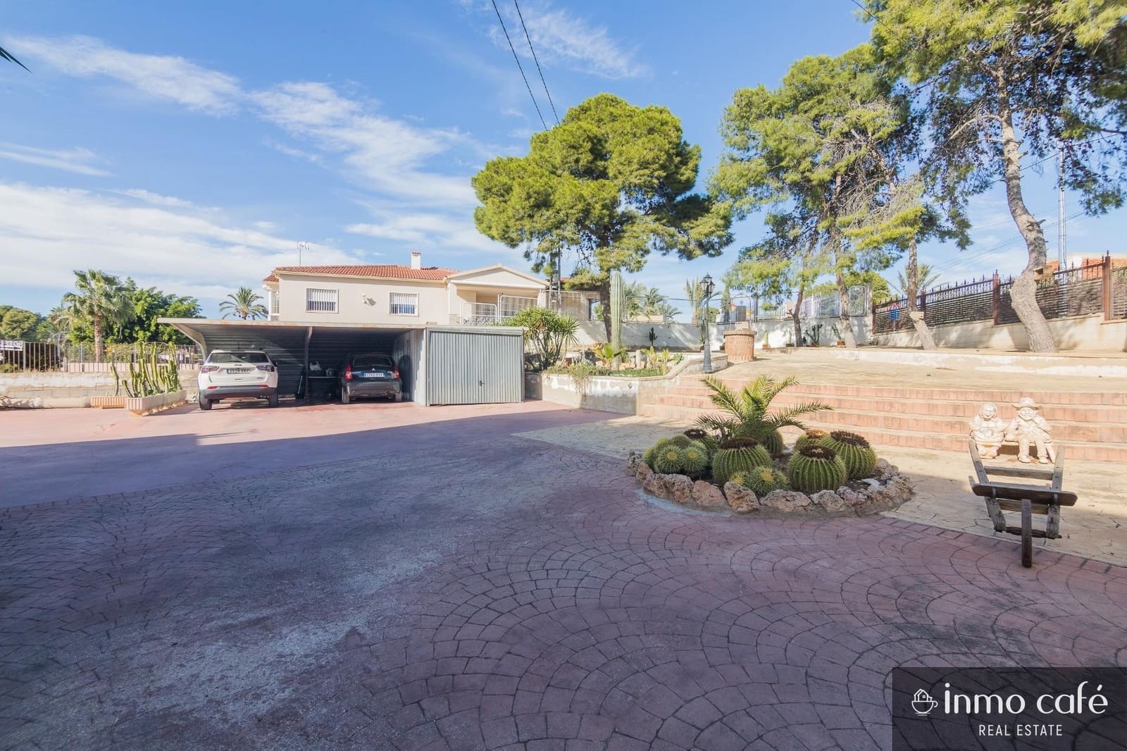 5 bedroom Villa for sale in Elche / Elx - € 448,000 (Ref: 9617903)