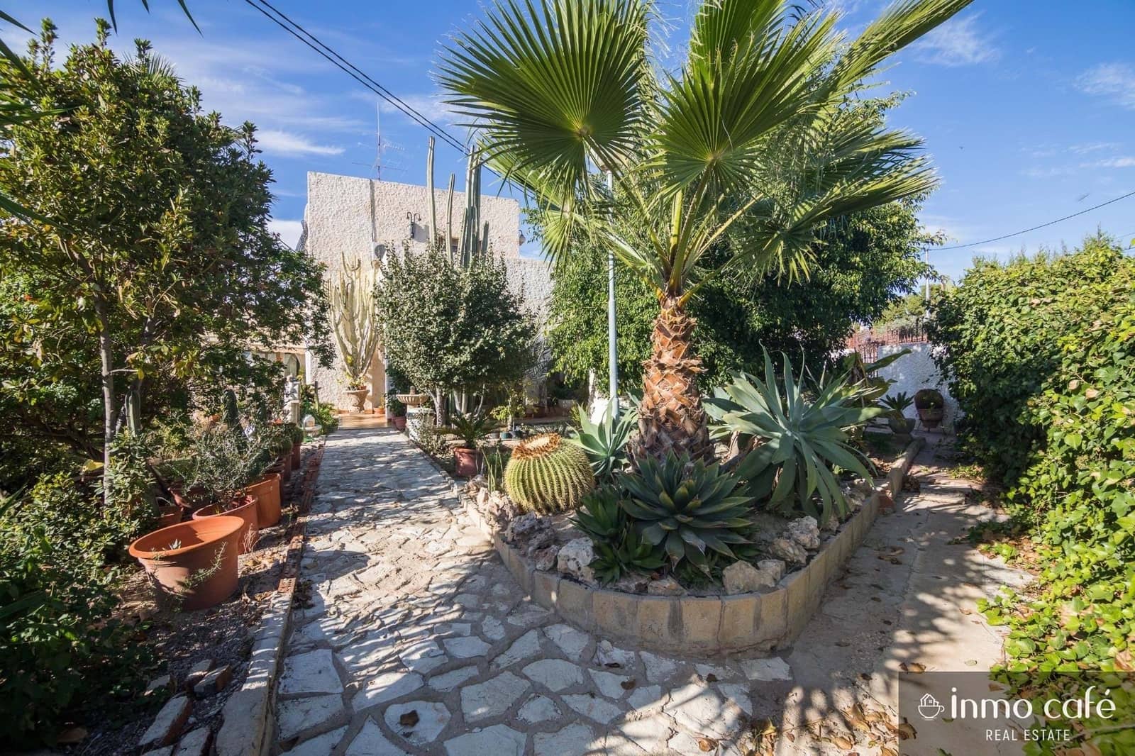 5 bedroom Villa for sale in Elche / Elx - € 448,000 (Ref: 9617903)