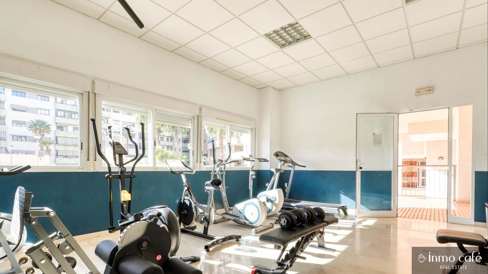 3 sovrum Lägenhet till salu i Alicante stad med pool garage - 310 000 € (Ref: 9626077)