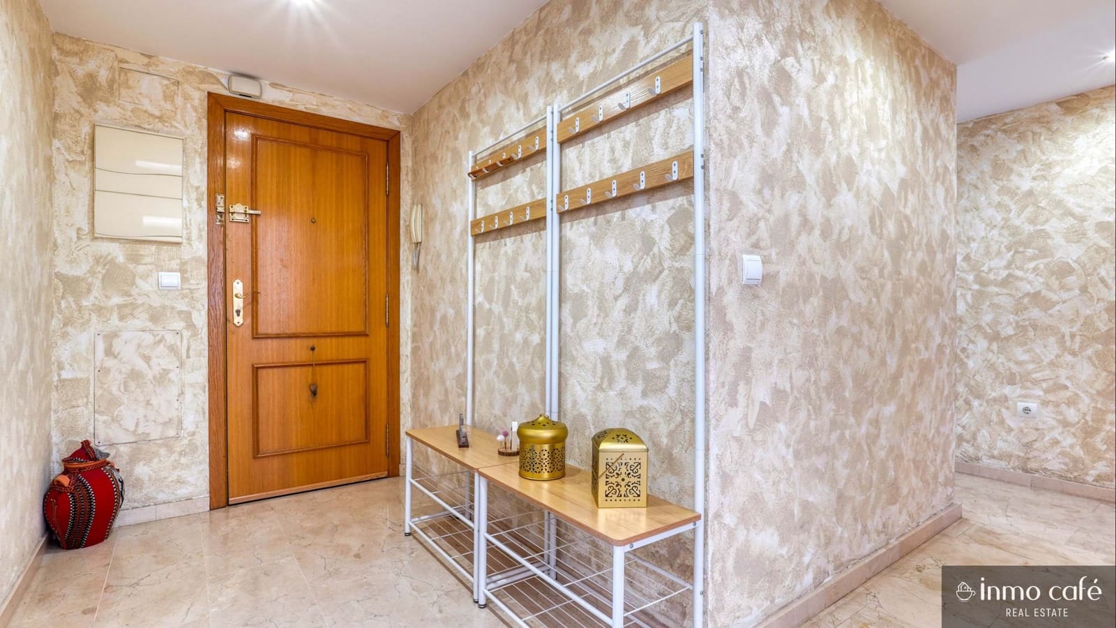 3 sovrum Lägenhet till salu i Alicante stad med pool garage - 310 000 € (Ref: 9626077)