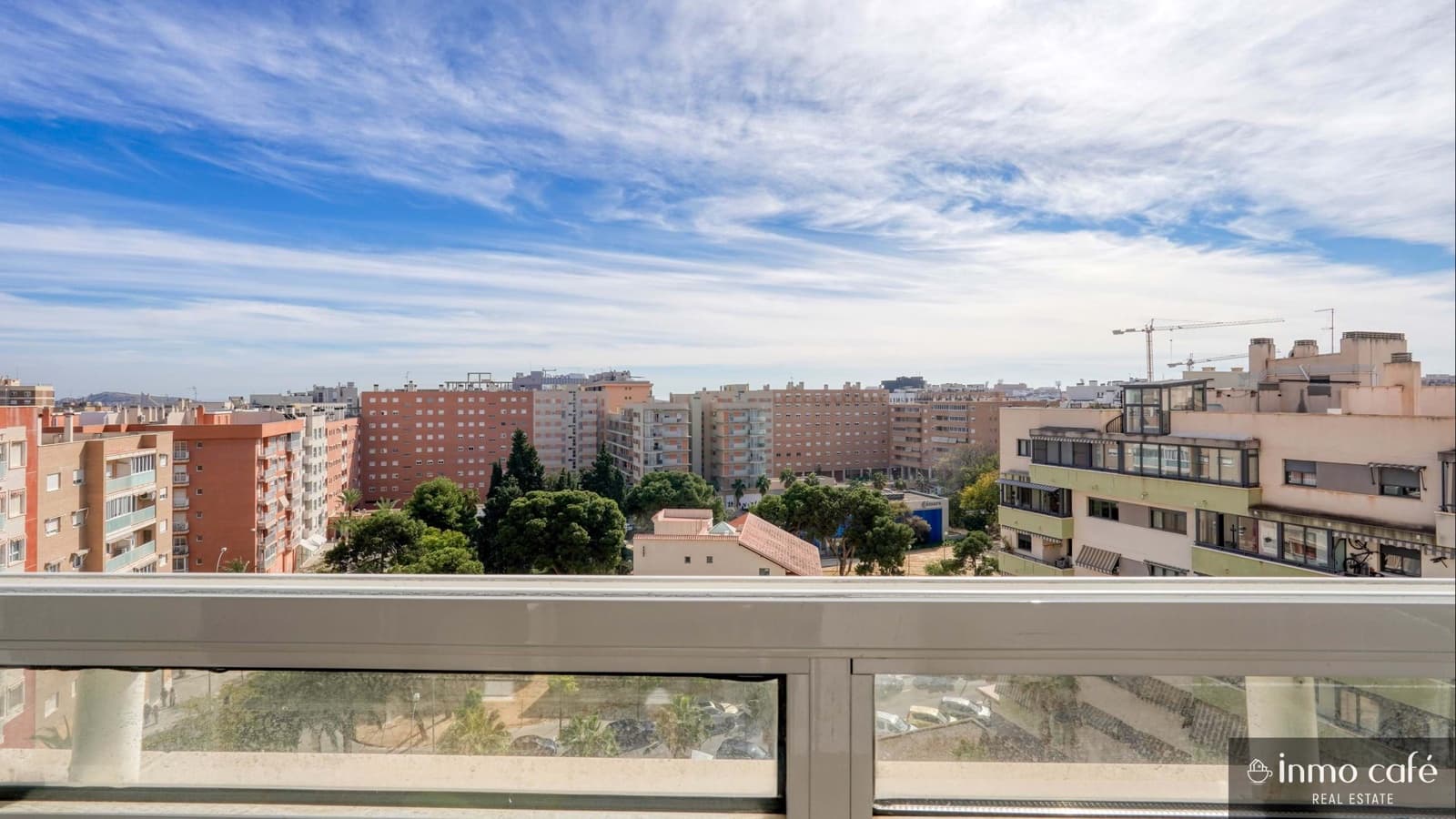 3 sovrum Lägenhet till salu i Alicante stad med pool garage - 310 000 € (Ref: 9626077)