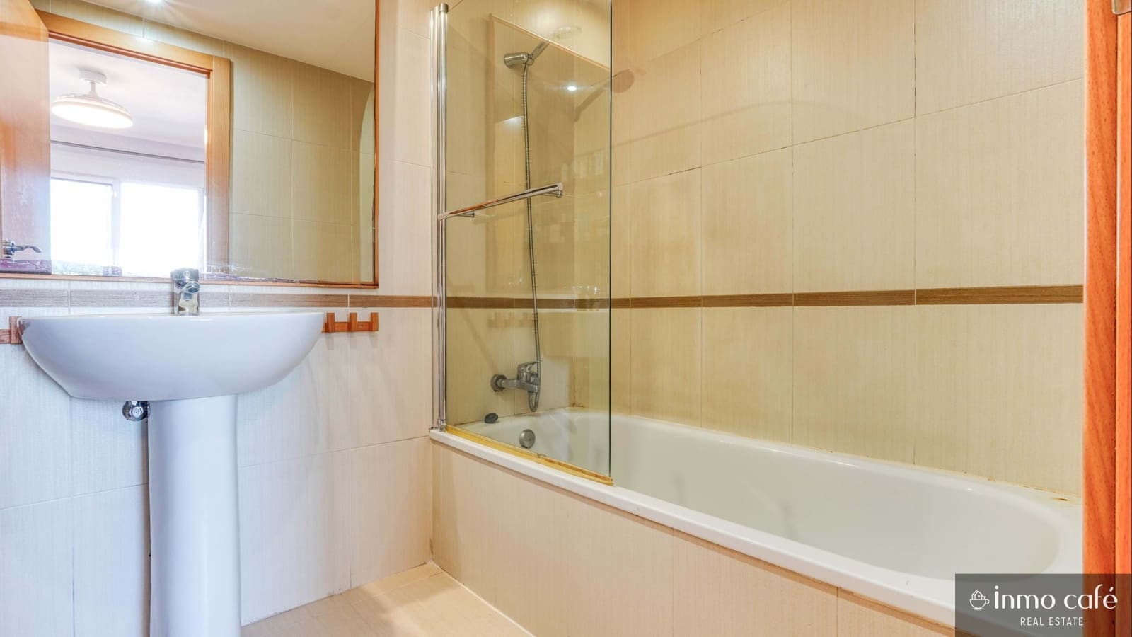 3 sovrum Lägenhet till salu i Alicante stad med pool garage - 310 000 € (Ref: 9626077)