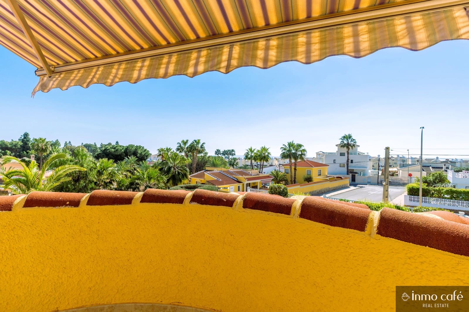 5 makuuhuone Huvila myytävänä paikassa Rojales mukana uima-altaan 
autotalli - 790 000 € (Ref: 9639621)