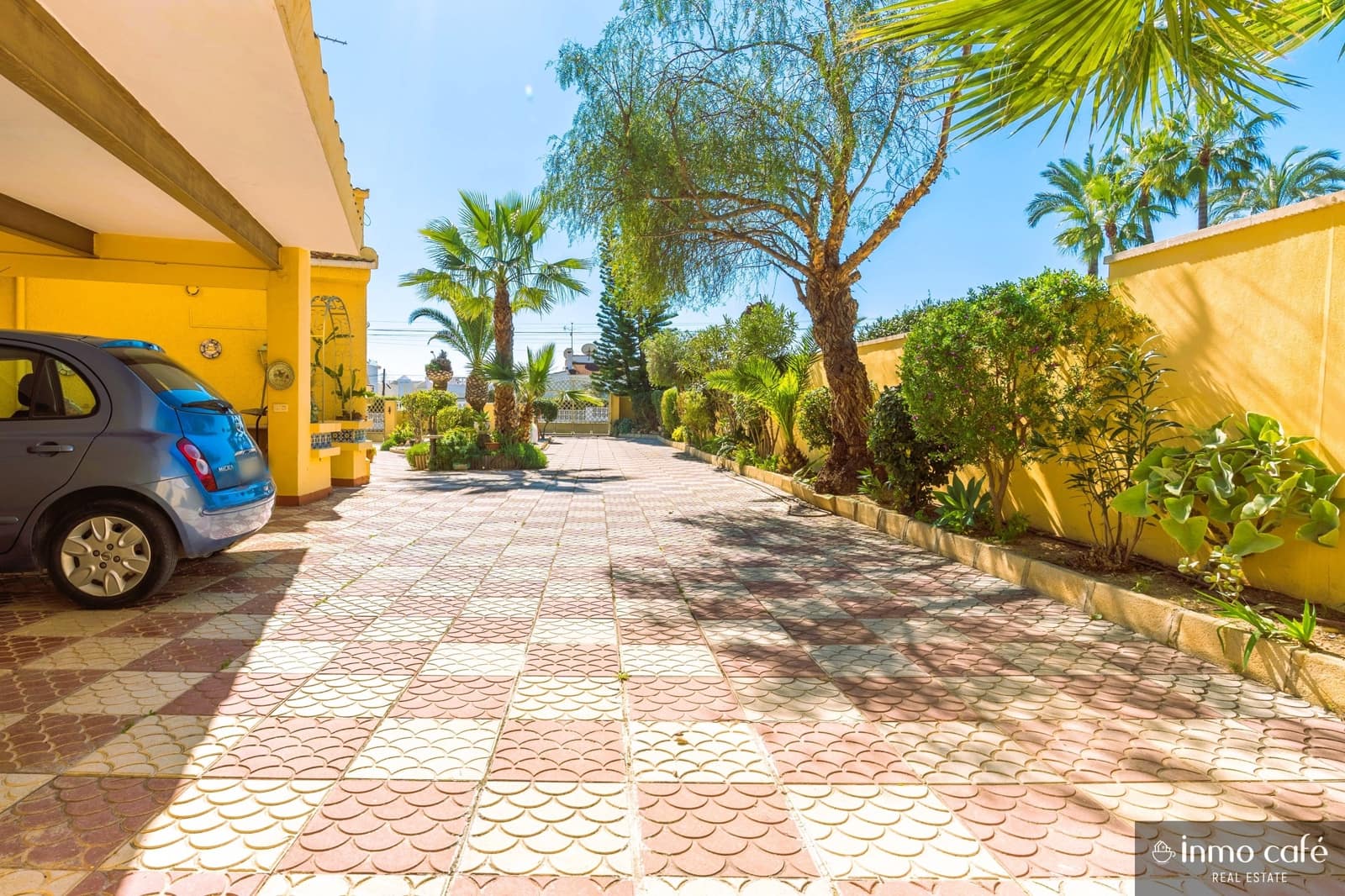 5 makuuhuone Huvila myytävänä paikassa Rojales mukana uima-altaan 
autotalli - 790 000 € (Ref: 9639621)