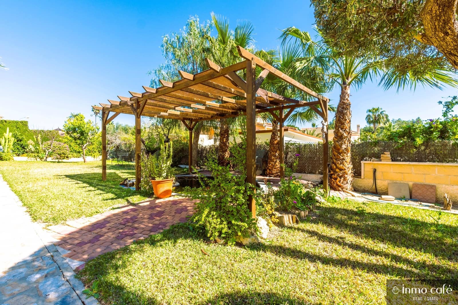 5 makuuhuone Huvila myytävänä paikassa Rojales mukana uima-altaan 
autotalli - 790 000 € (Ref: 9639621)