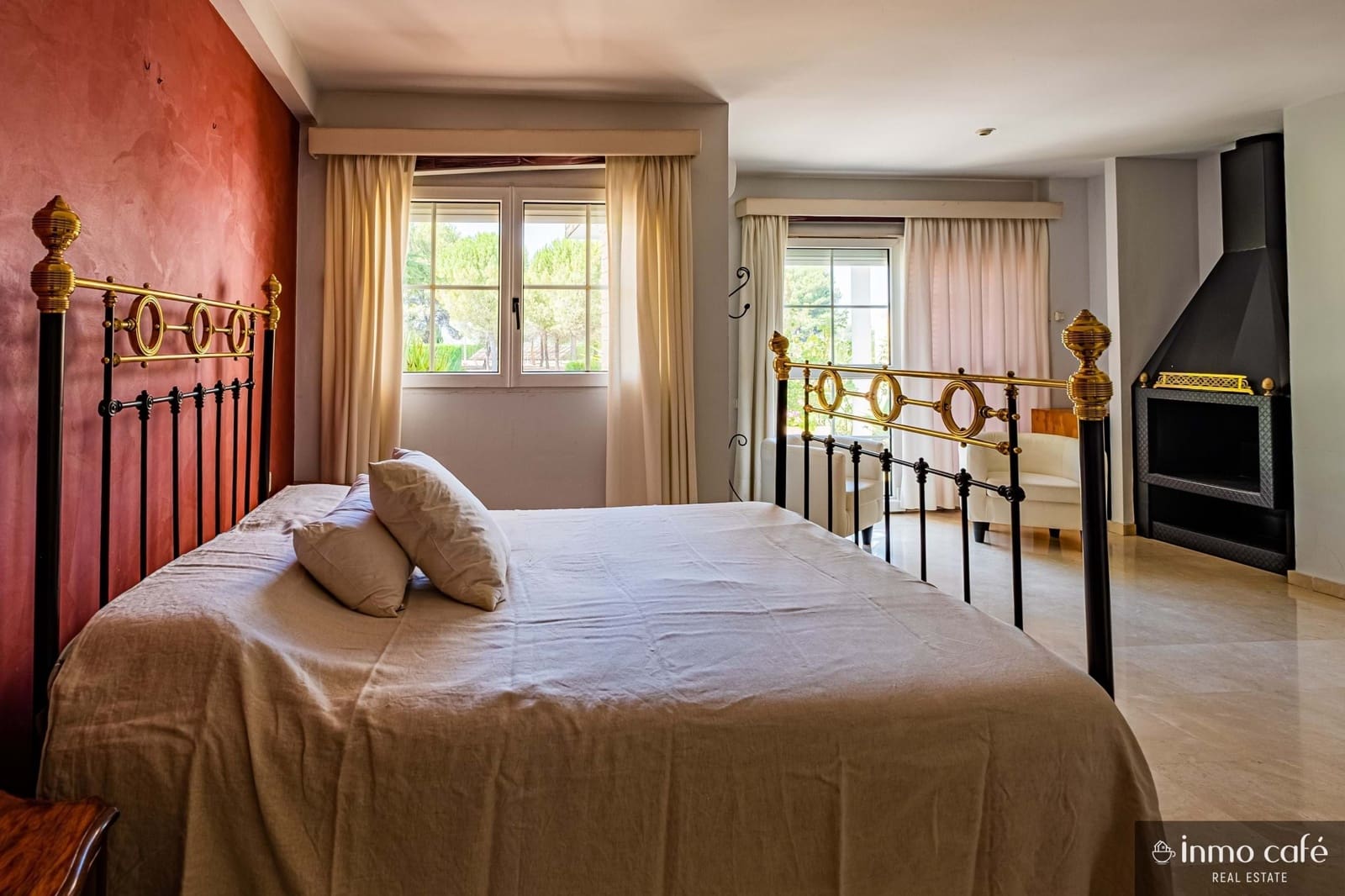 5 slaapkamer Villa te koop in Villena met zwembad garage - € 549.000 (Ref: 9650574)