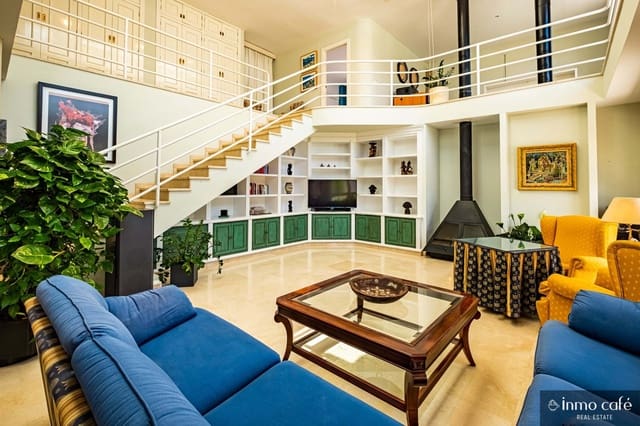 5 soverom Villa til salgs i Villena med svømmebasseng garasje - € 549 000 (Ref: 9650574)