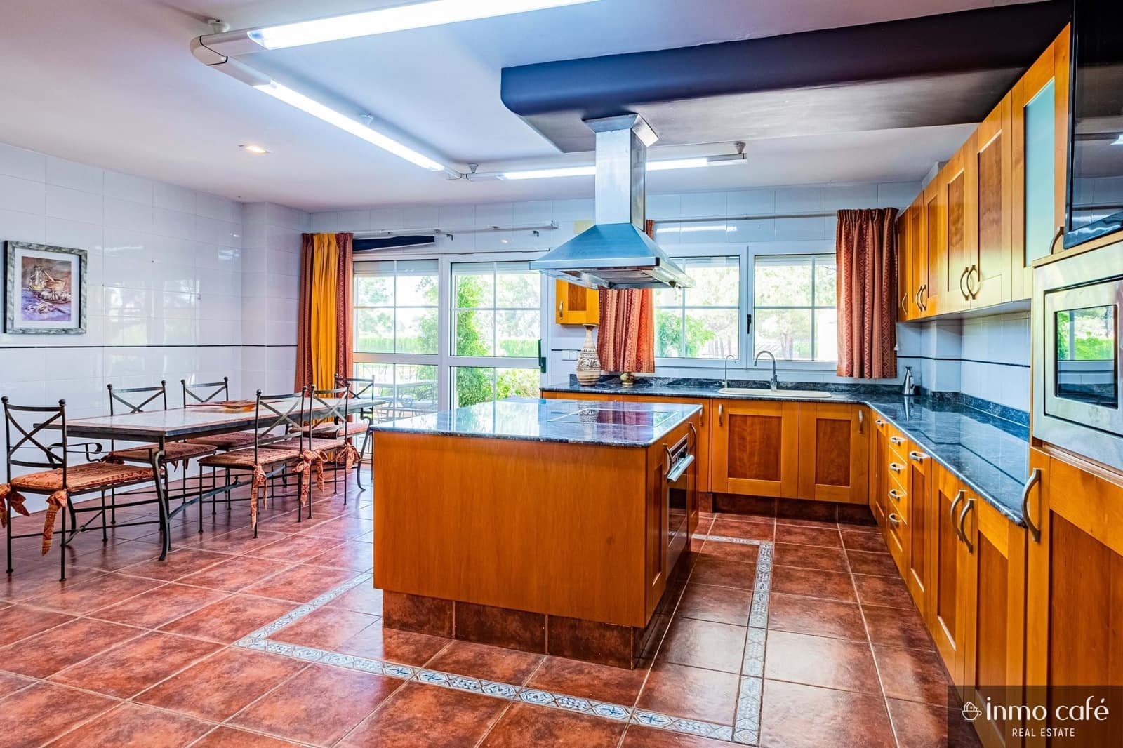 5 slaapkamer Villa te koop in Villena met zwembad garage - € 549.000 (Ref: 9650574)