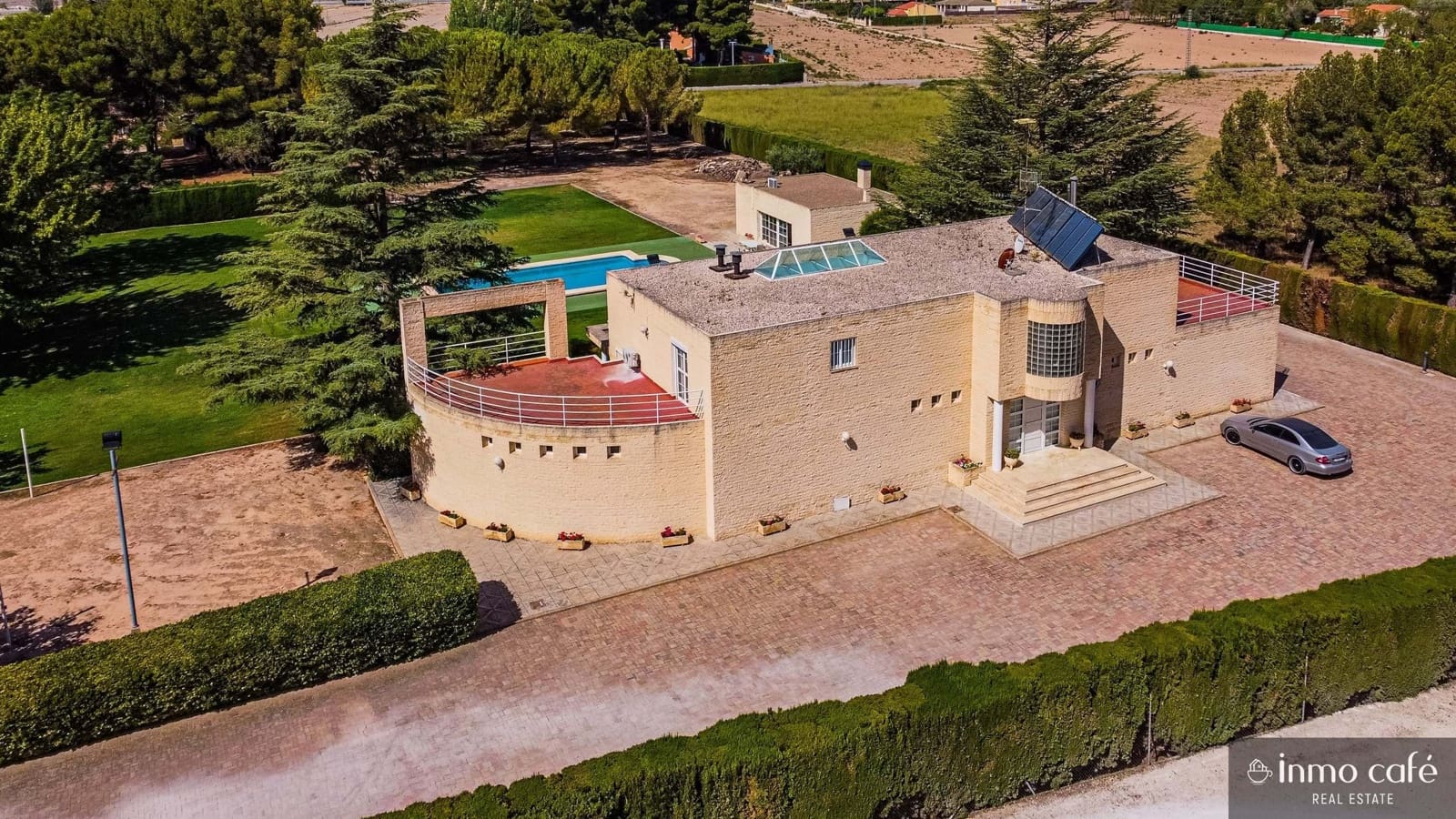 5 slaapkamer Villa te koop in Villena met zwembad garage - € 549.000 (Ref: 9650574)