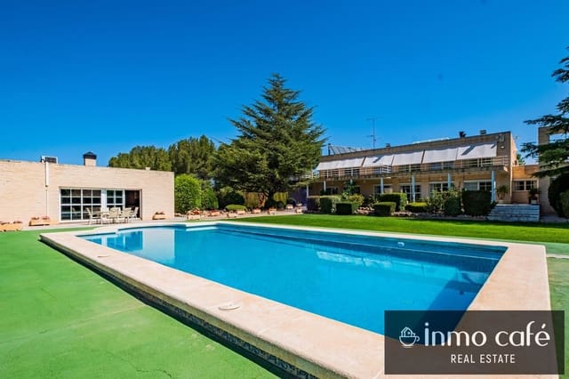 5 chambre Villa/Maison à vendre à Villena avec piscine garage - 549 000 € (Ref: 9650574)