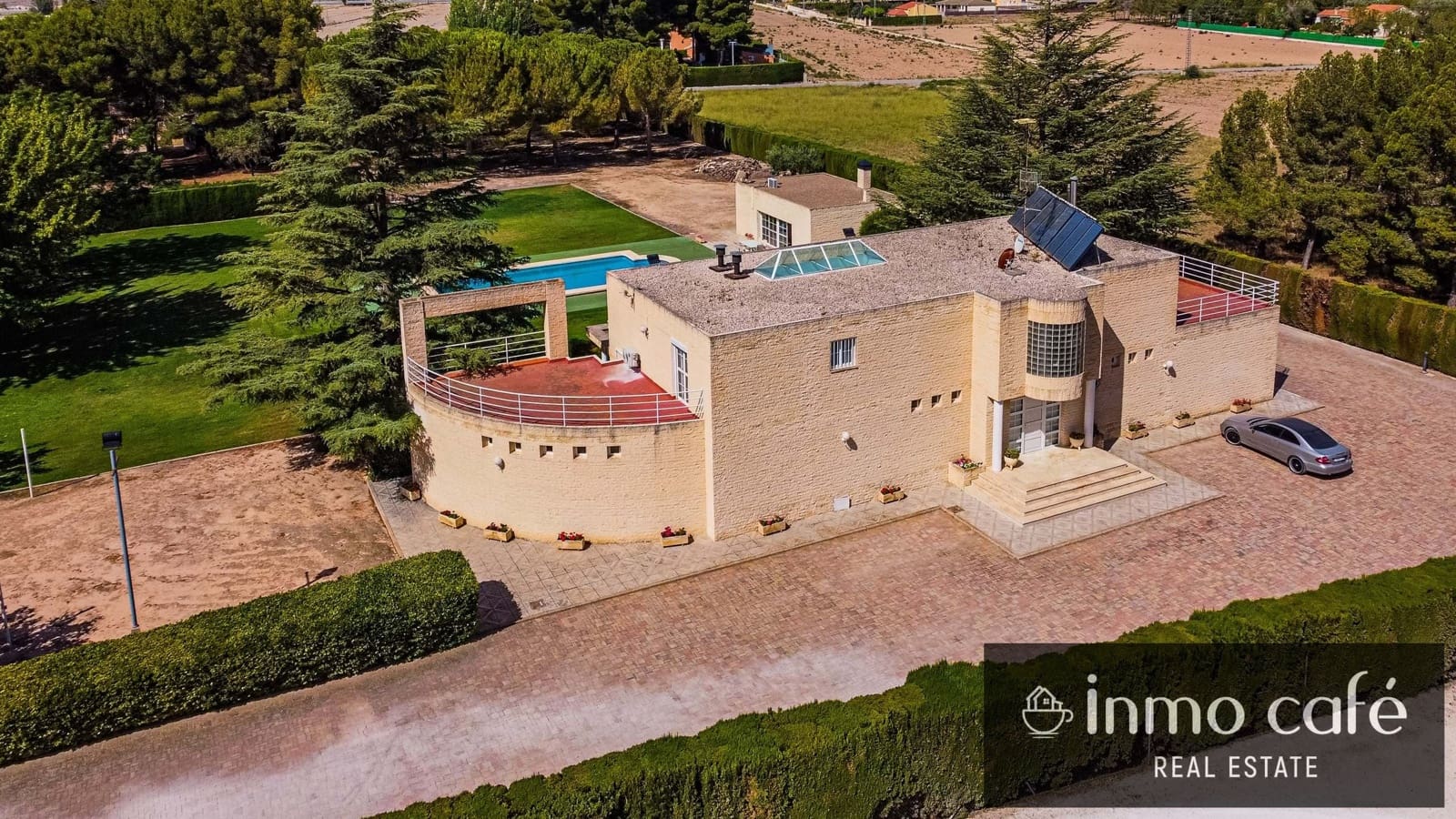 5 bedroom Villa for sale in Villena with pool garage - € 549,000 (Ref: 9650574)