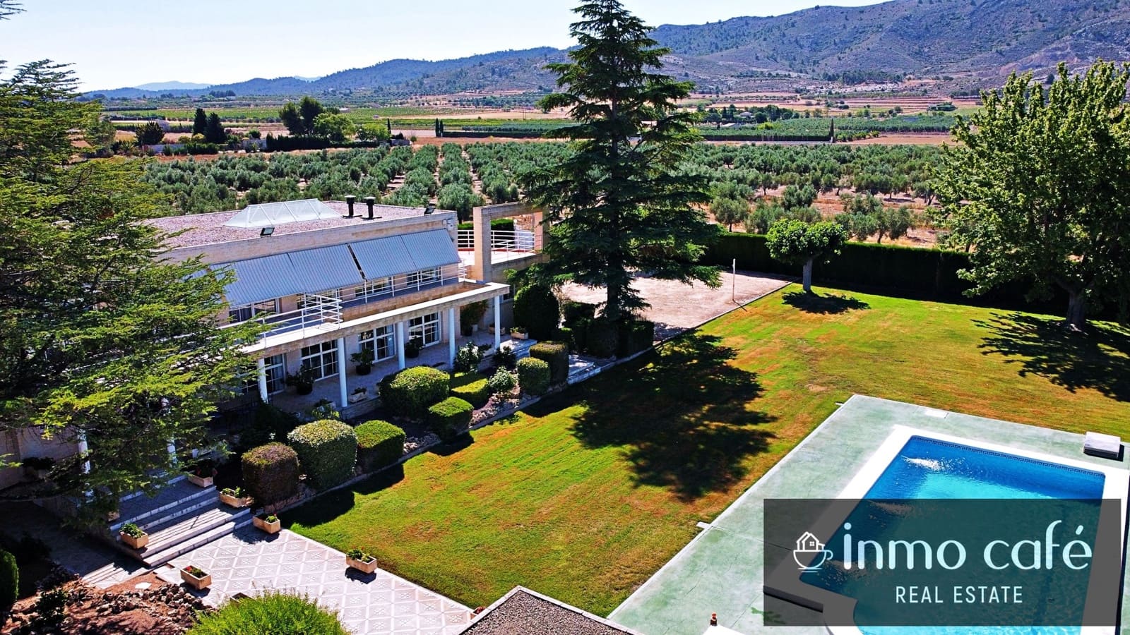 5 bedroom Villa for sale in Villena with pool garage - € 549,000 (Ref: 9650574)