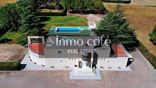 5 bedroom Villa for sale in Villena with pool garage - € 549,000 (Ref: 9650574)