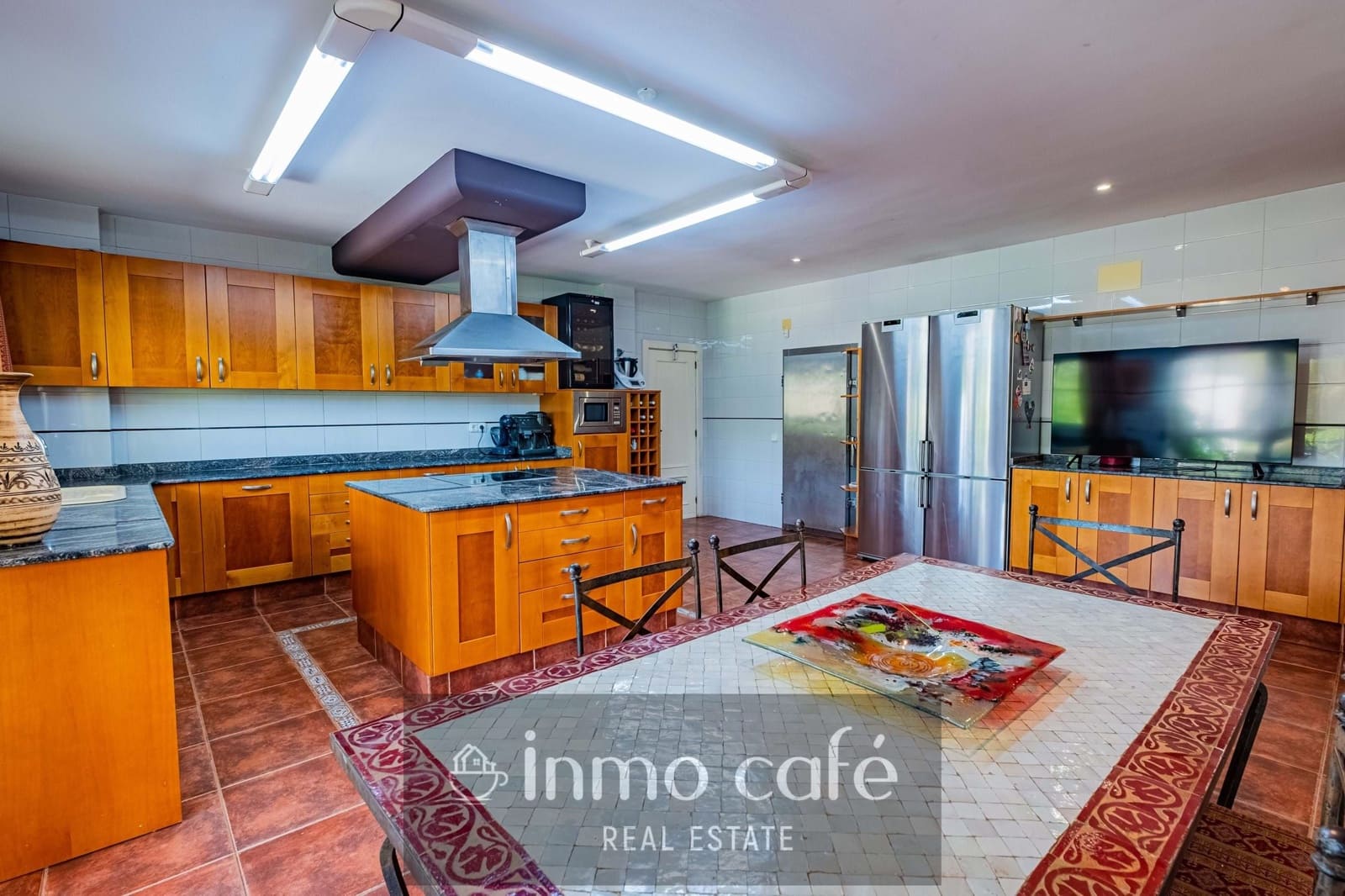 5 bedroom Villa for sale in Villena with pool garage - € 549,000 (Ref: 9650574)