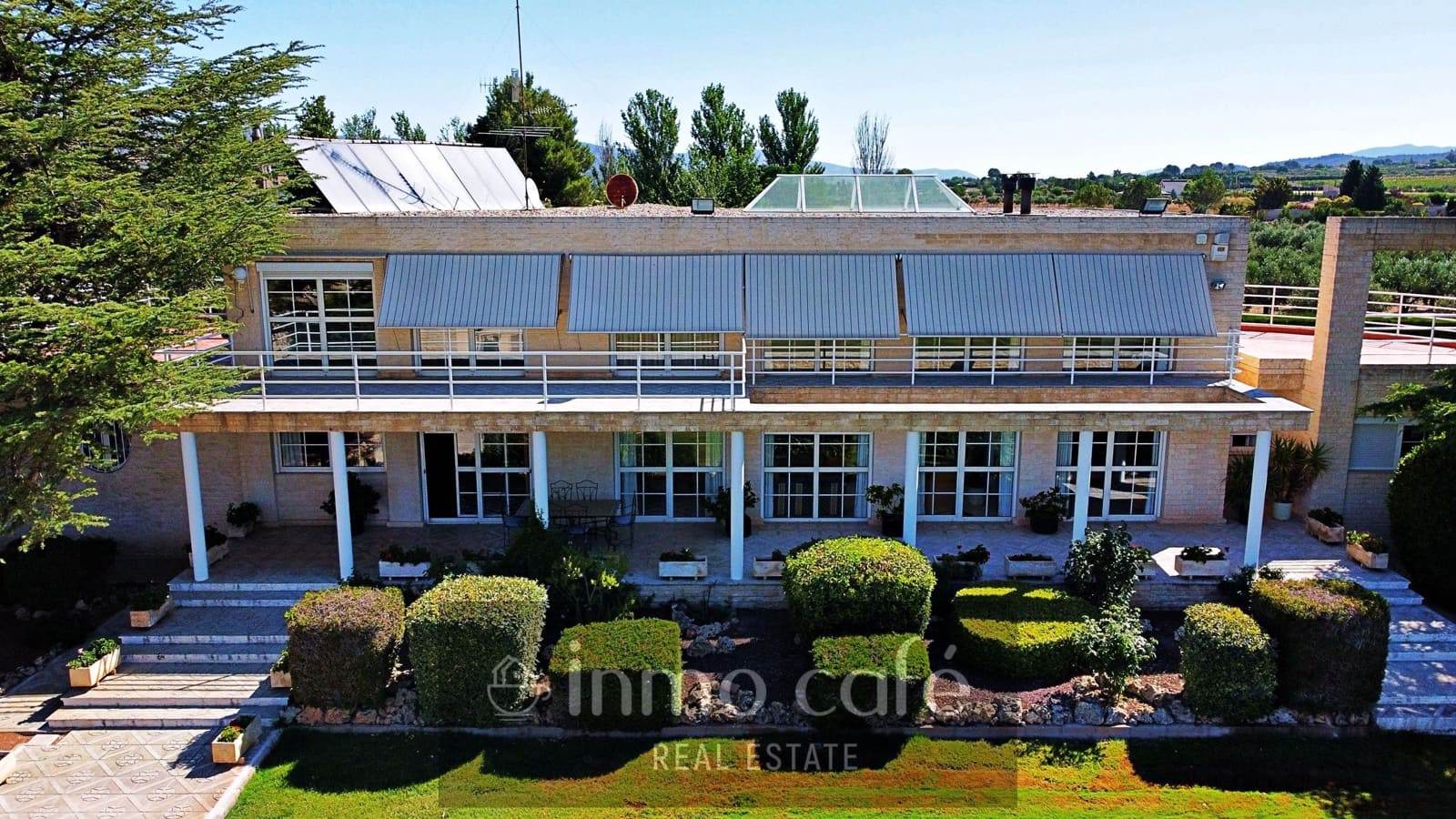 5 bedroom Villa for sale in Villena with pool garage - € 549,000 (Ref: 9650574)