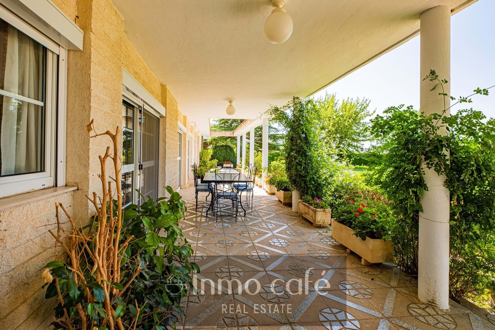 5 bedroom Villa for sale in Villena with pool garage - € 549,000 (Ref: 9650574)