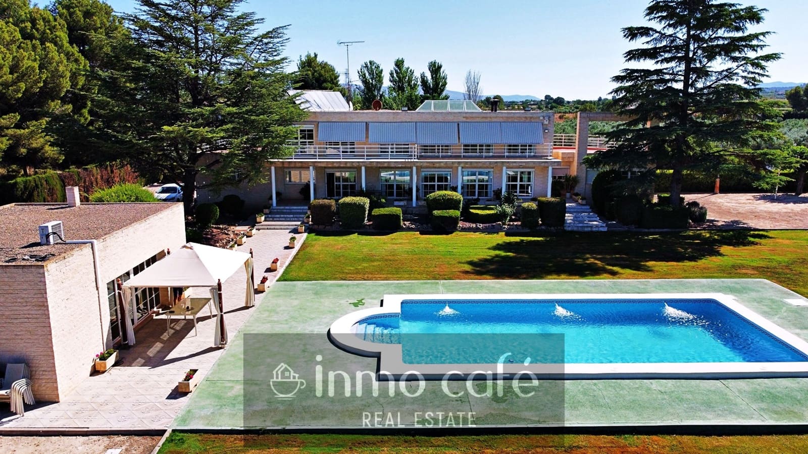 5 bedroom Villa for sale in Villena with pool garage - € 549,000 (Ref: 9650574)