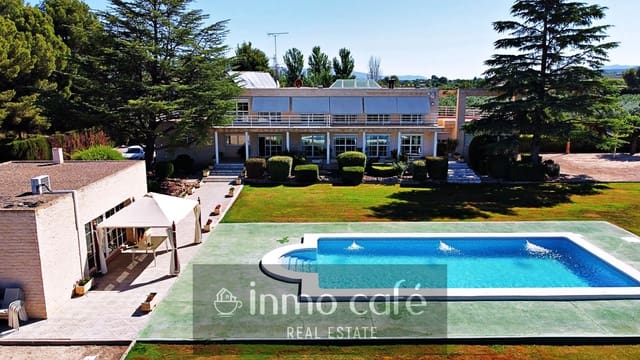 5 quarto Moradia para venda em Villena com piscina garagem - 549 000 € (Ref: 9650574)
