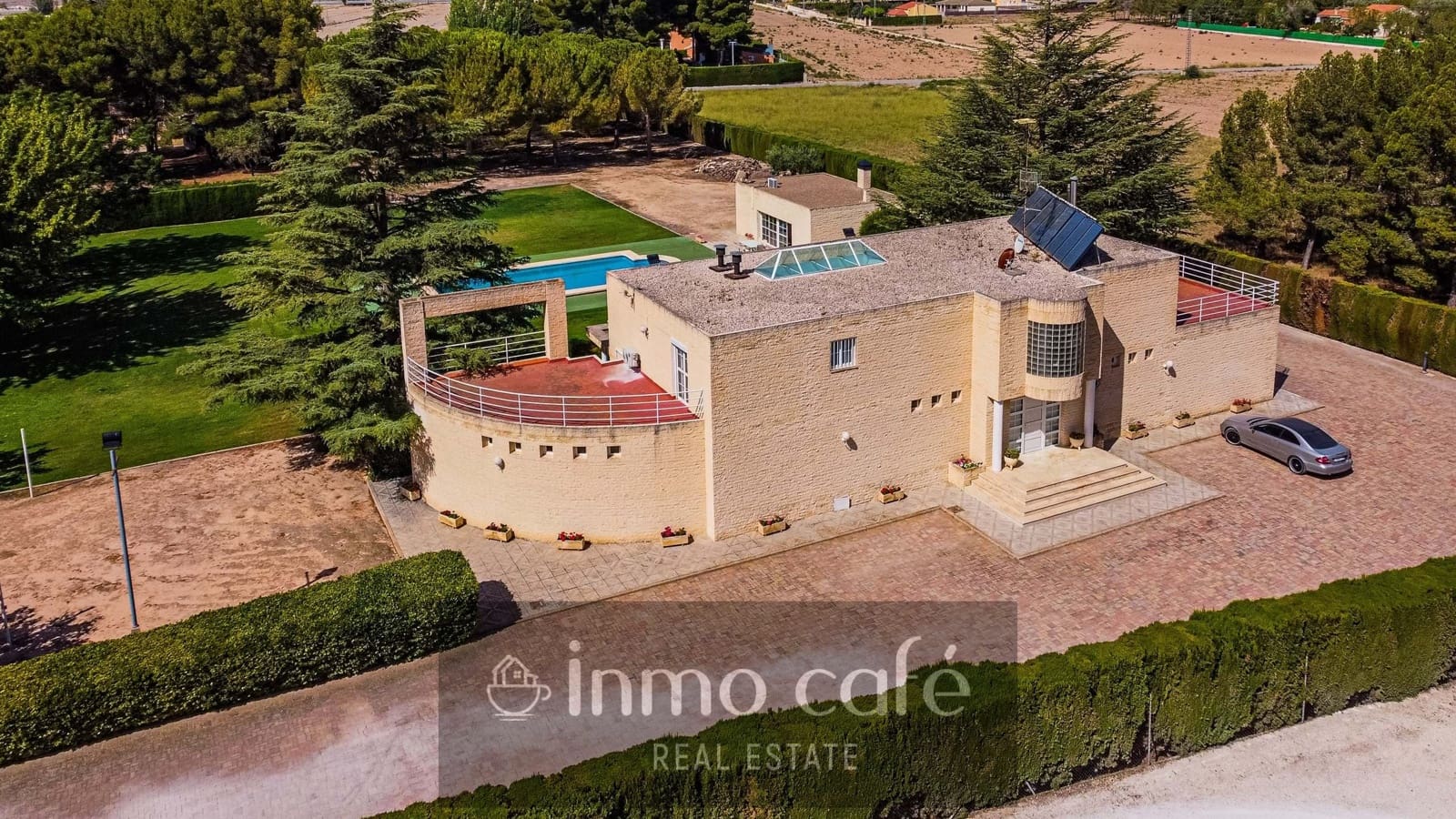 5 bedroom Villa for sale in Villena with pool garage - € 549,000 (Ref: 9650574)