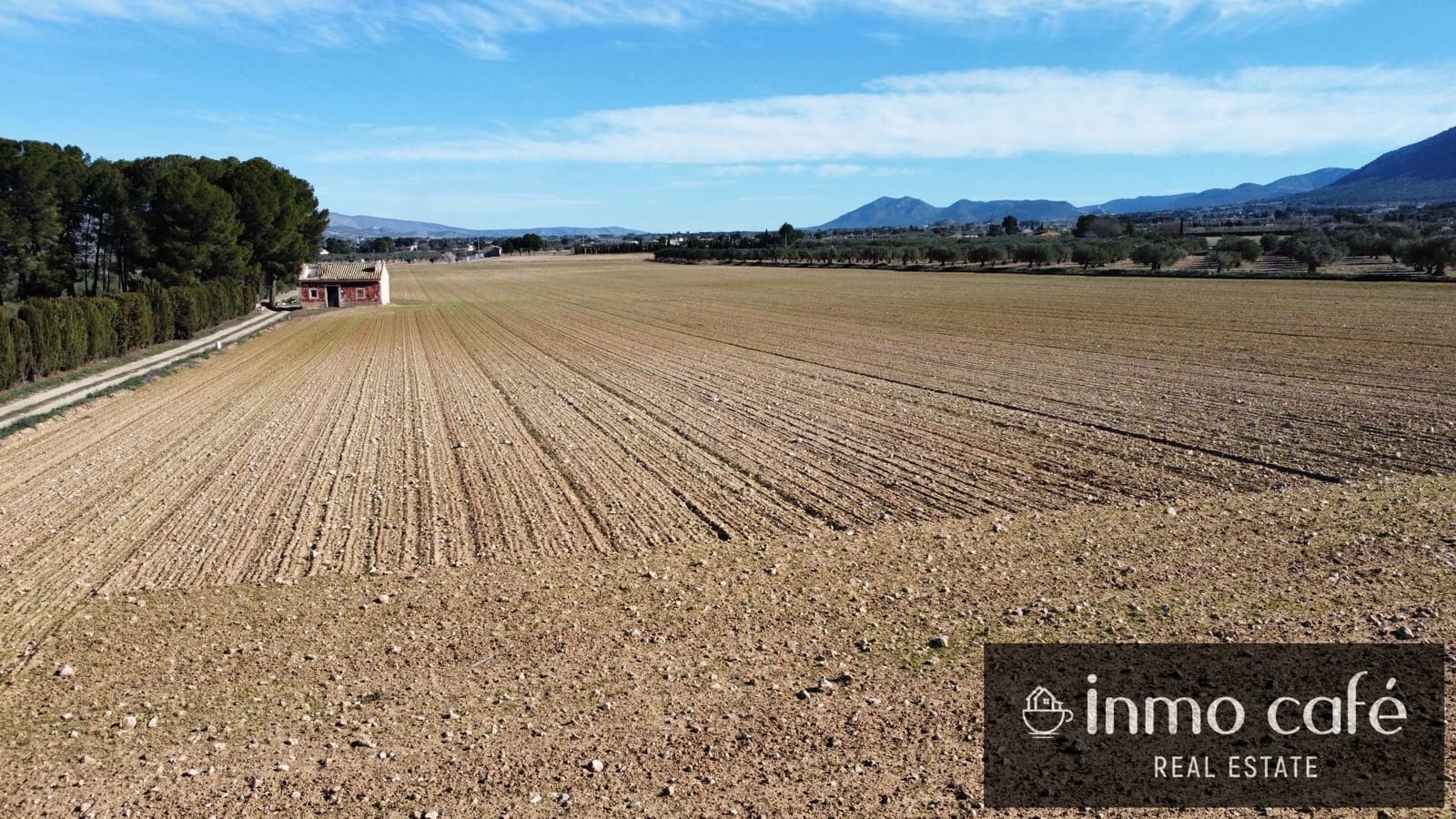 Grunde uden byggetilladelser til salg i Villena - € 170.000 (Ref: 9665467)