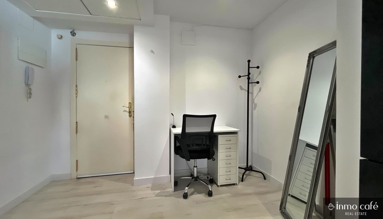 1 soverom Kontor til salgs i Alicante by - € 179 000 (Ref: 9679250)