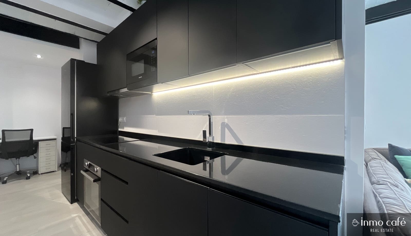 1 soverom Kontor til salgs i Alicante by - € 179 000 (Ref: 9679250)