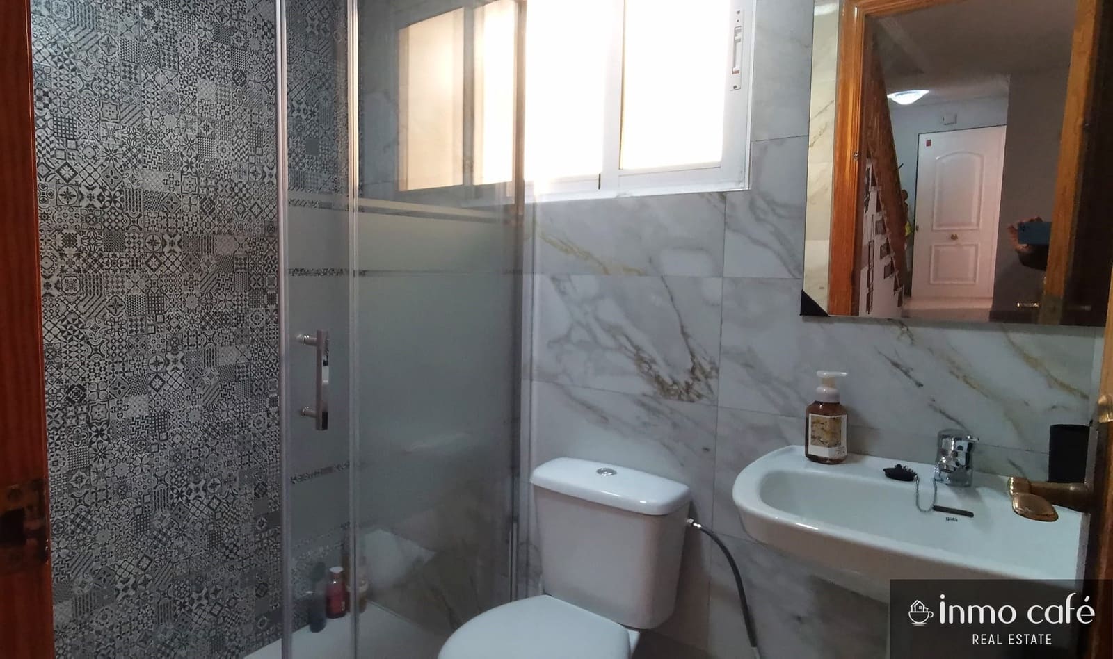 3 slaapkamer Halfvrijstaande villa te huur in Bigastro met garage - € 900 (Ref: 9786953)