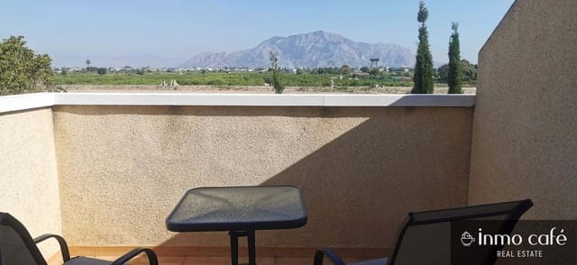 3 soveværelse Semi-Rækkehus til leje i Bigastro med garage - € 900 (Ref: 9786953)