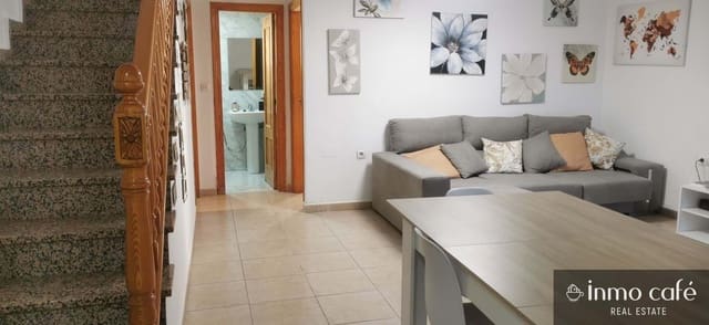 3 soveværelse Semi-Rækkehus til leje i Bigastro med garage - € 900 (Ref: 9786953)