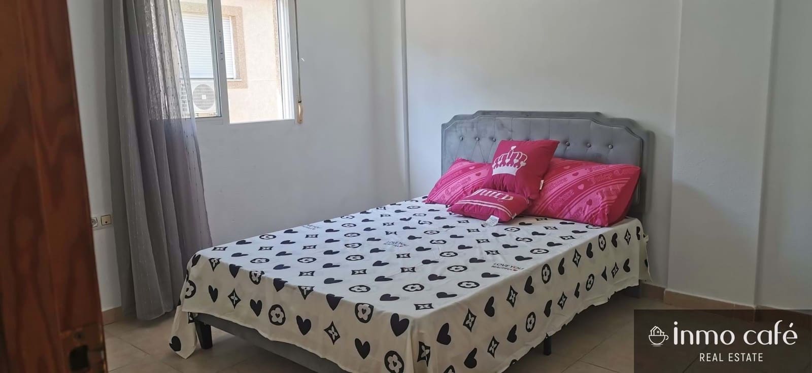 3 slaapkamer Halfvrijstaande villa te huur in Bigastro met garage - € 900 (Ref: 9786953)