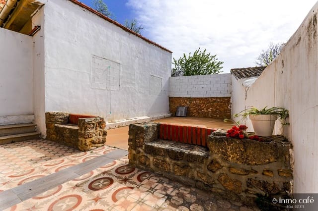 2 makuuhuone Omakotitalo myytävänä paikassa Montesa - 84 000 € (Ref: 9795759)