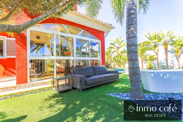 4 soveværelse Villa til salg i Torre de la Horadada, Pilar de la Horadada med swimmingpool garage - € 895.000 (Ref: 9825623)
