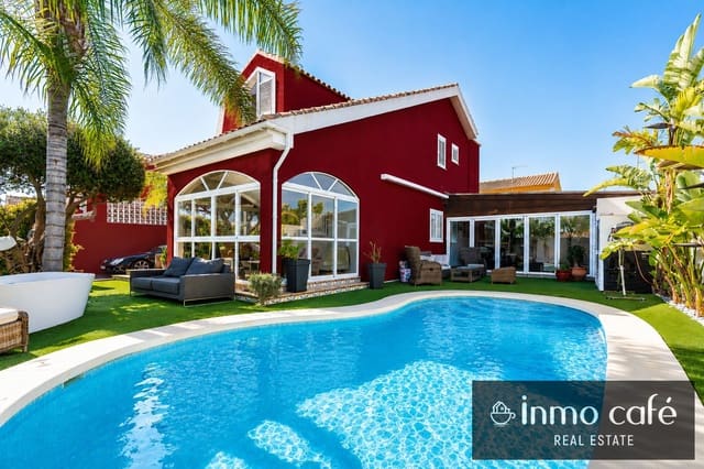 Chalet de 4 habitaciones en Torre de la Horadada, Pilar de la Horadada en venta con piscina garaje - 895.000 € (Ref: 9825623)
