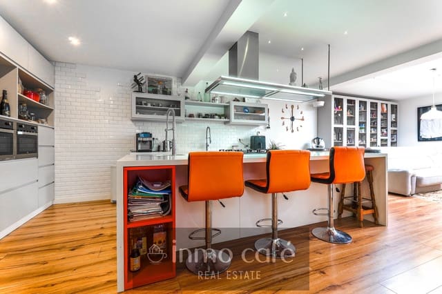 4 soverom Villa til salgs i Torre de la Horadada, Pilar de la Horadada med svømmebasseng garasje - € 895 000 (Ref: 9825623)